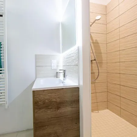 Nyaraló Domaine Du Puech Malou Teillet